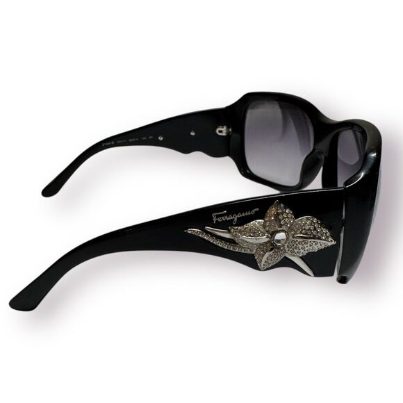 Salvatore Ferragamo Rhinestone Flower Sunglasses Gray Gradient 2144-B Vintage - Picture 5 of 12